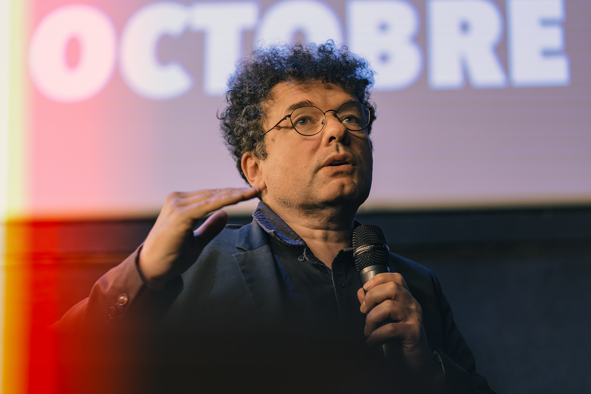 Culture & Cinema Programmation et animation de la salle Roxane Club. Versailles